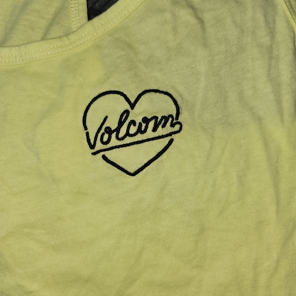 NWT Volcom Neon Yellow Tank Top sz L, never worn, perfect condition - Picture 2 of 5